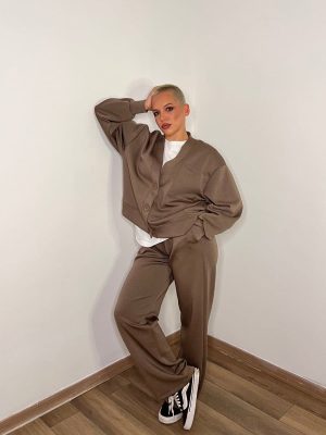 set coordinato pantalone palazzo e cardigan con tre bottoni centrali